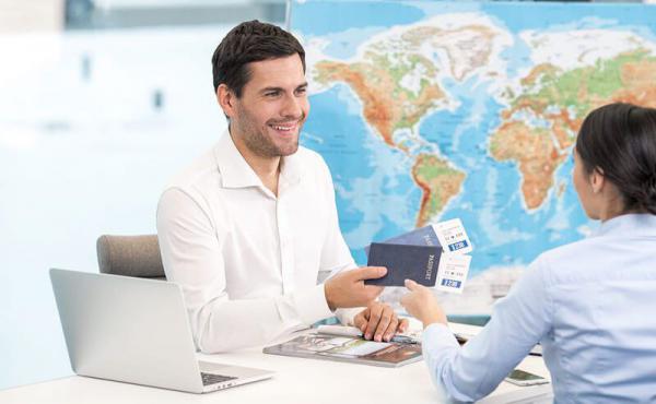 بررسی خدمات ارائه شده در بیمه مسافرتی