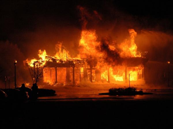 چرا باید از بیمه آتش سوزی استفاده کرد؟