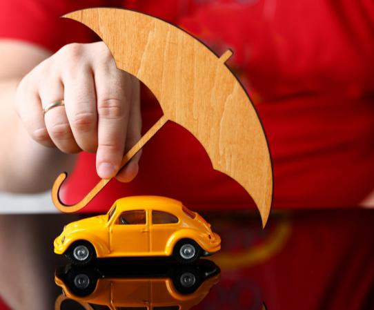 بررسی خدمات بیمه رانندگان درون شهری