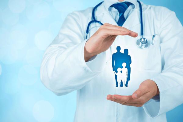 مزیت استفاده از بیمه مسئولیت پزشکان